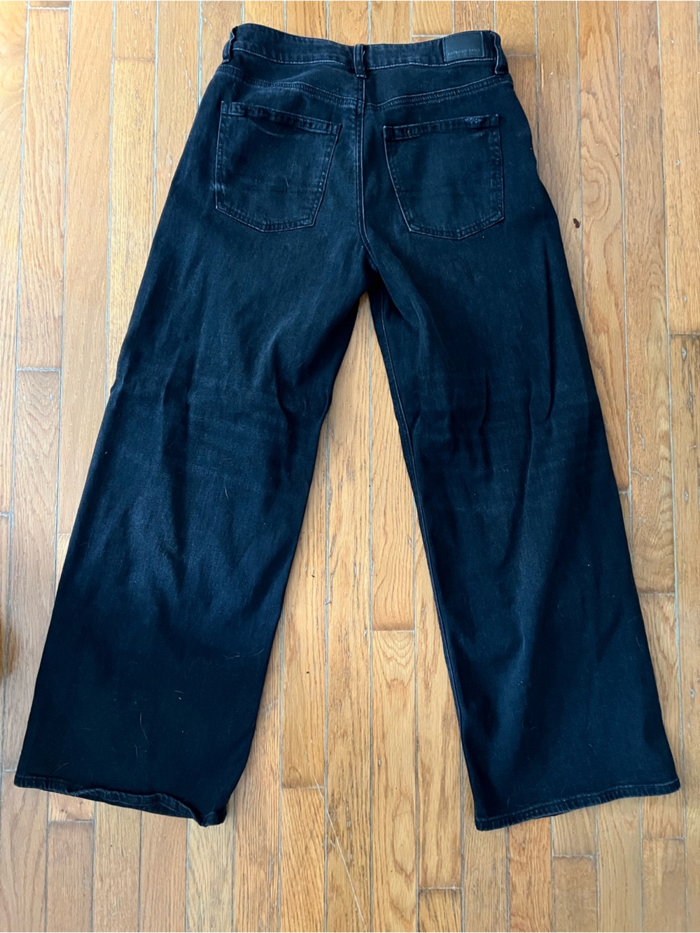 American Eagle Outfitters Black High-Rise Wide-Leg Jeans - Picture 4 of 7